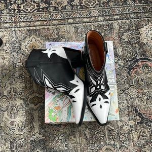 Jeffrey Campbell cowboy boot